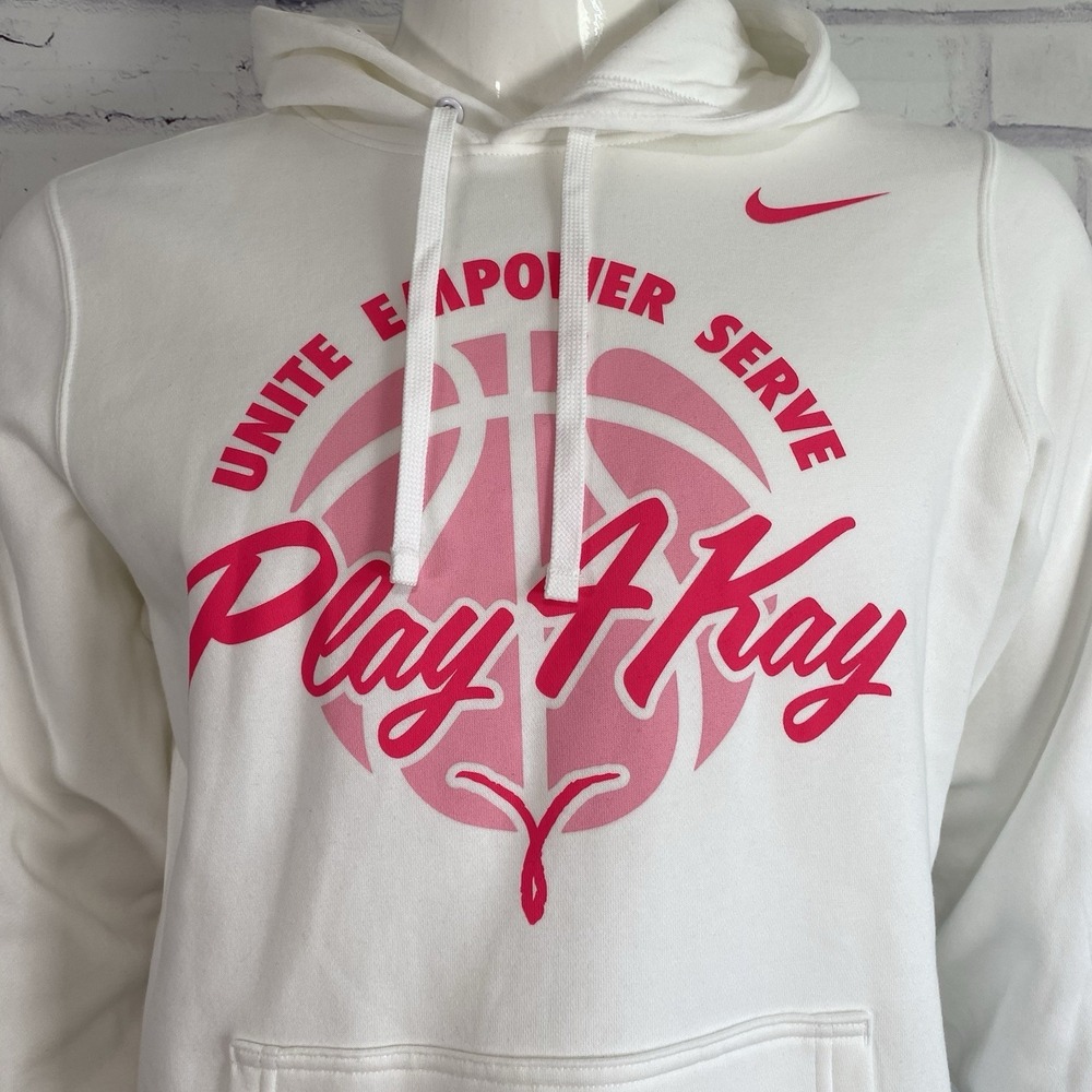 Nike Sweater Size Small Play4Kay Hoodie Sweatshirt Club Fleece PO Basketball NWT